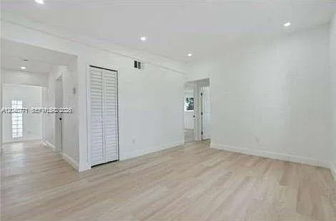 5701 SW 41st St — Photo 25