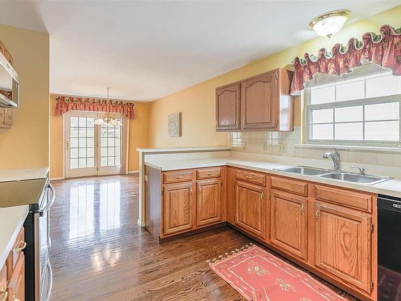 5th image of 4447 Forder Oaks Dr