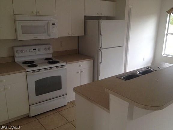 3rd image of 2503 NW 18th Pl