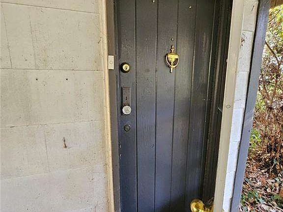 5th image of 362 Old Ivy Rd NE