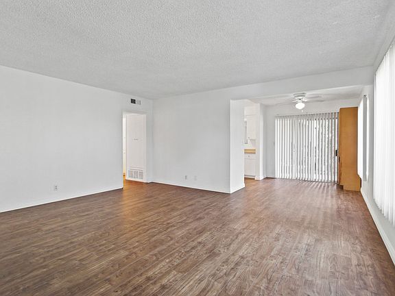 2nd image of 514 E Cypress St APT 1