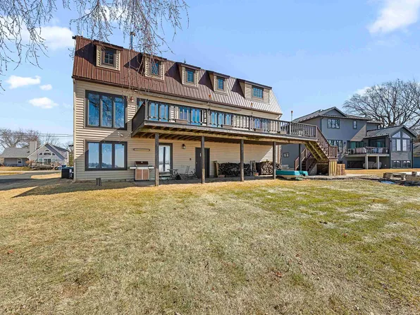 N8491 Sunset Blvd, Beaver Dam, WI 53916