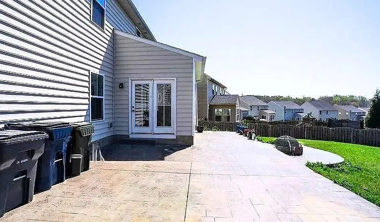 1351 Yellow Springs Dr — Photo 24