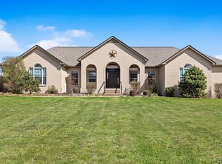 1091 Robertson Rd, Gallatin, TN 37066