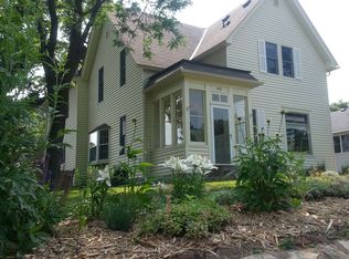 325 6th St N, Bayport, MN 55003