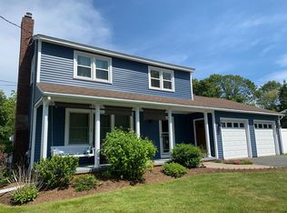 7 Wentworth Ave, Hampton, NH 03842