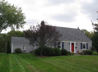 1410 Gardners Neck Rd, Swansea, MA 02777