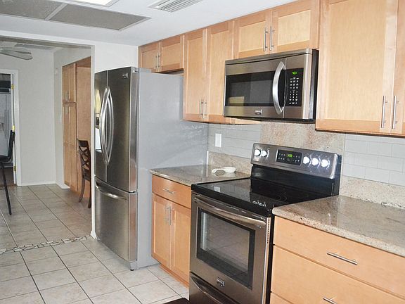 5th image of 12623 W Gable Hill Dr