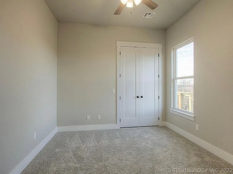 783 E Finley Ridge Dr — Photo 14
