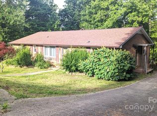 210 Meadowbrook Ct, Granite Falls, NC 28630