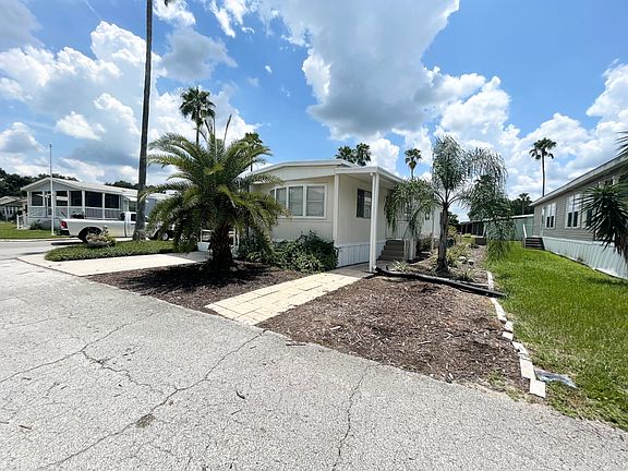 2nd image of 45 Oakwood Dr