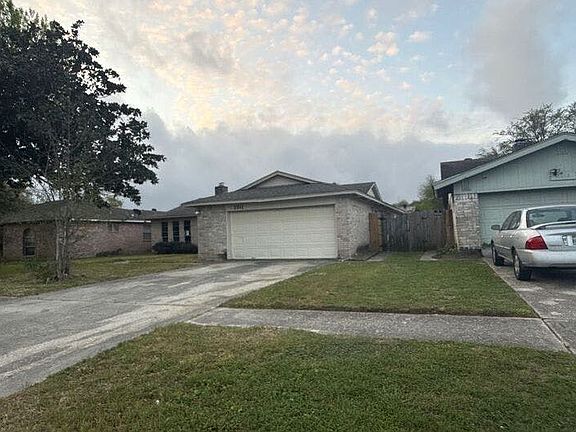 2nd image of 2511 Union Mill Rd