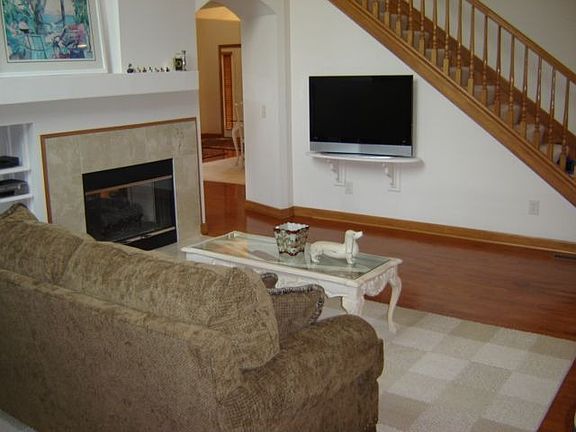 4th image of 10721 Eckington Dr