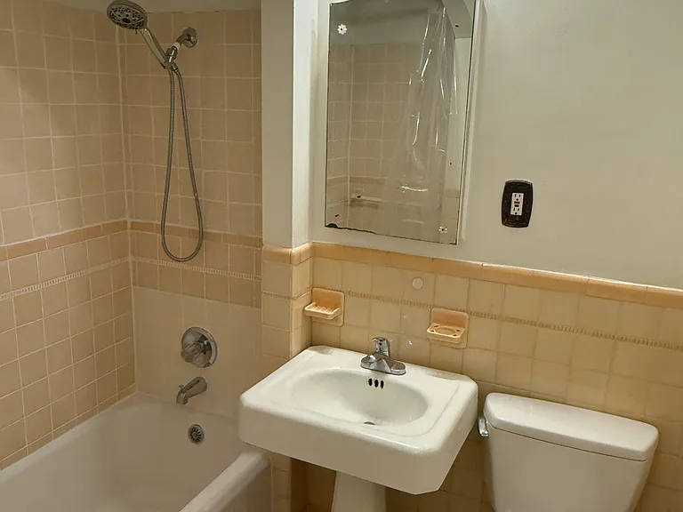4930 Fulton St #103 — Photo 8