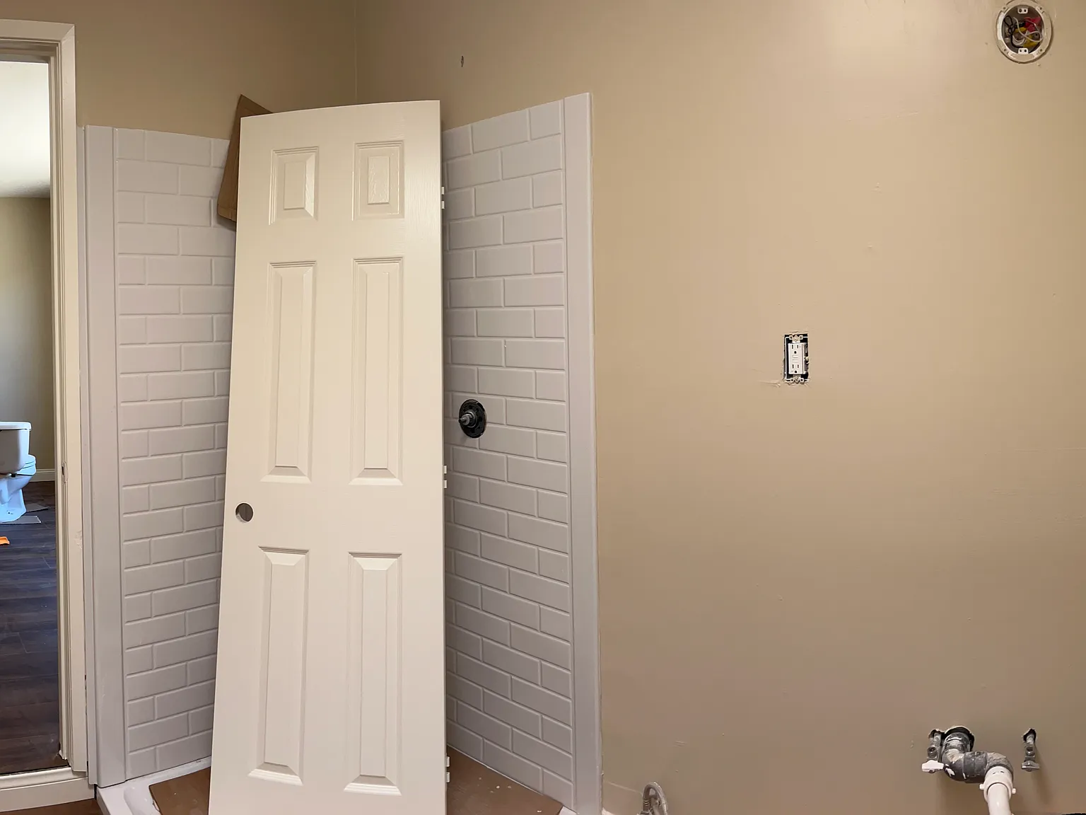 2 bed, 160 sqft, $1,500 — Photo 4