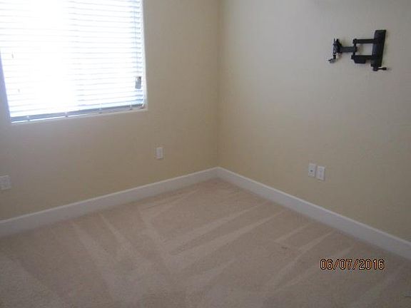 5th image of 1304 Alicia Ln