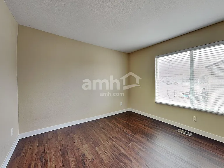 19052 E 53rd Ave — Photo 19