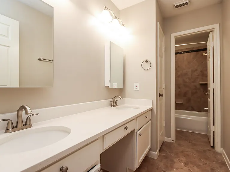 1414 Summer Rain Dr — Photo 13