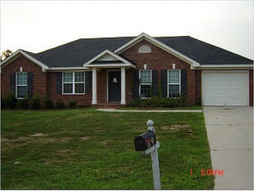 2nd image of 4521 Pineview Ln