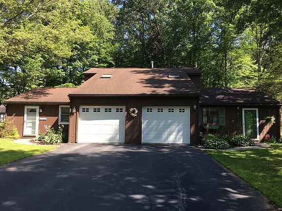 2nd image of 11 Glenbrook Dr