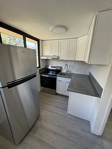 245 Iolani Ave Photo 1