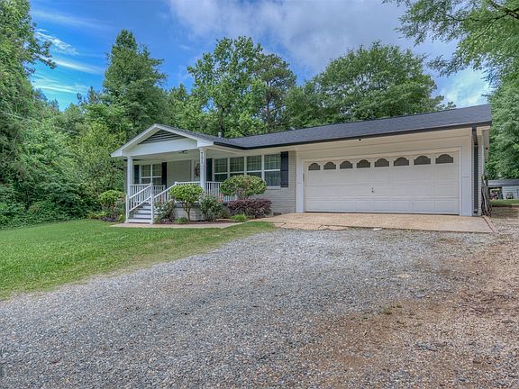 3rd image of 701 Chandler Rd