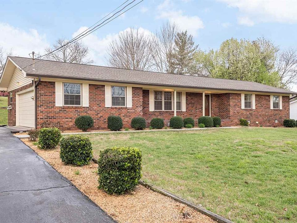 1st image of 3630 Bowman Cir NE