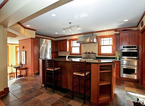 4th image of 2529 N Marcy Ave
