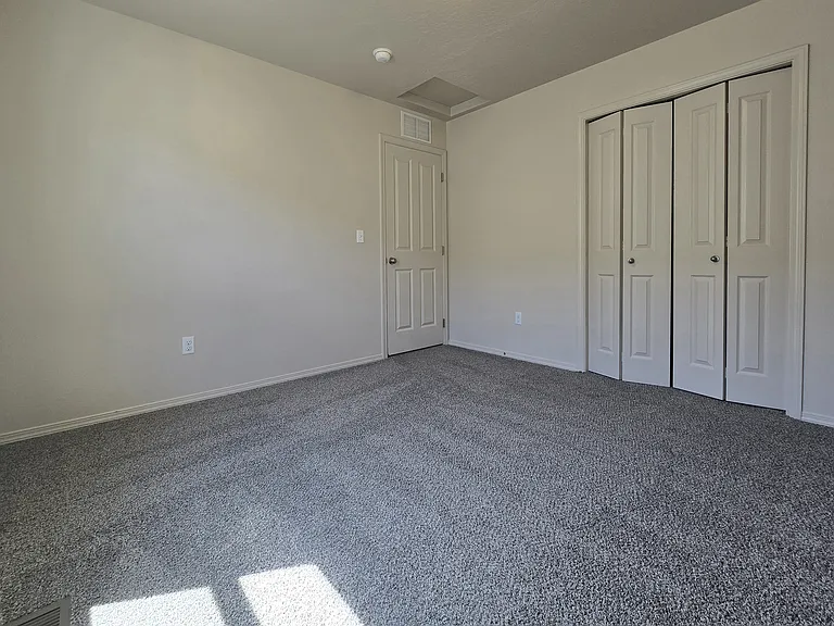 454 W Ramsbrook St — Photo 17