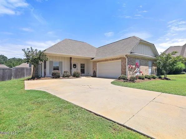 807 Barrington Ct, Brandon, MS 39042