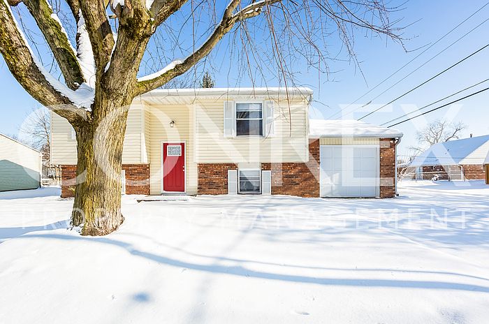 1st image of 2225 N Bernie Dr