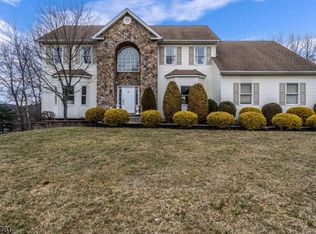 24 Elizabeth Ave, Washington, NJ 07882