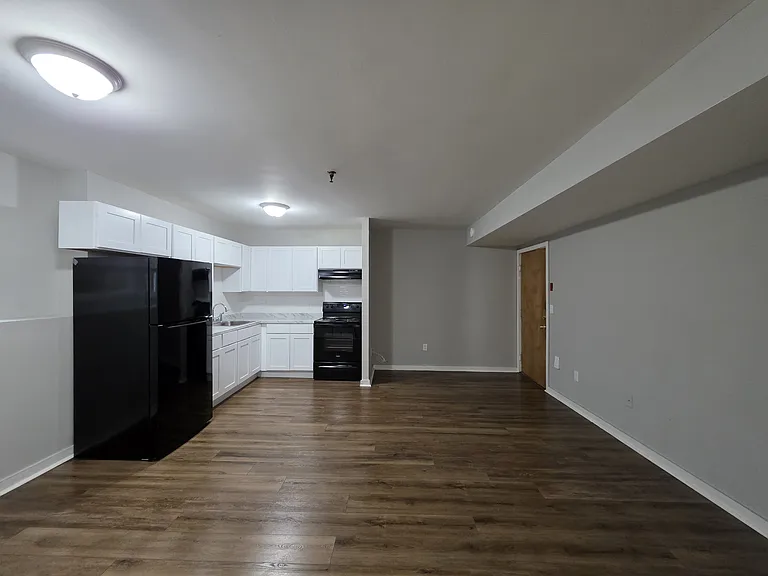 140 Sheffield Ave #2 — Photo 1