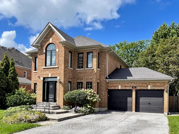 913 Ivsbridge Blvd, Newmarket, ON L3X 1L6