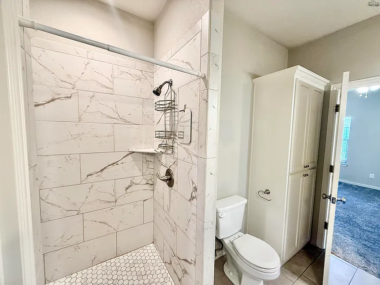 4705 Belair Blvd — Photo 13