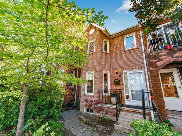 45 Robinson St, Toronto, ON M6J 1L3