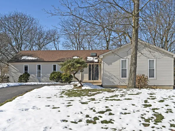 7597 Whitehall Cir W, West Chester, OH 45069