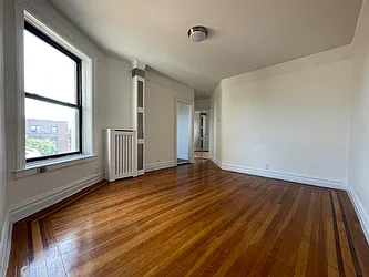 Rented by Hillel Realty Group