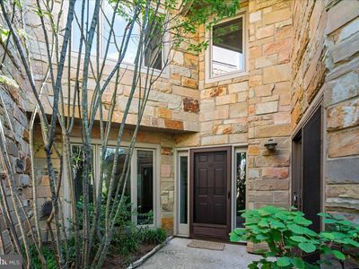 30 Morton Ct, Lawrence Township, NJ, 08648