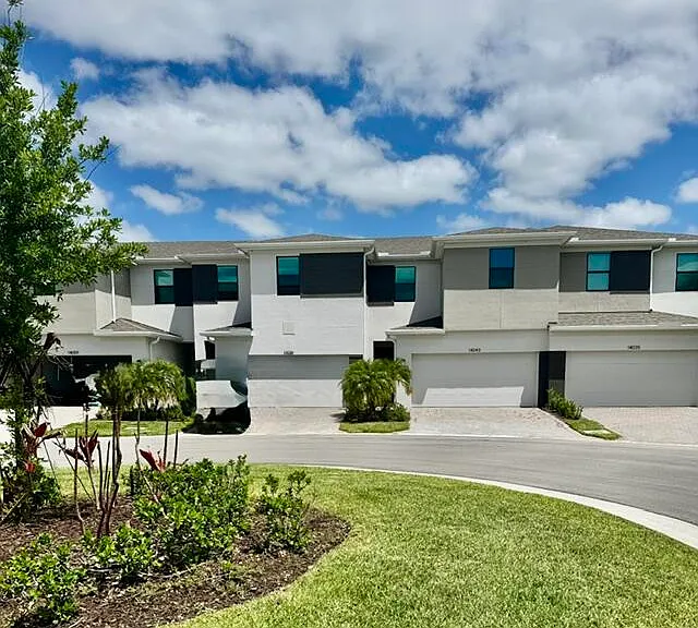 14043 SW Thorens Dr — Photo 19