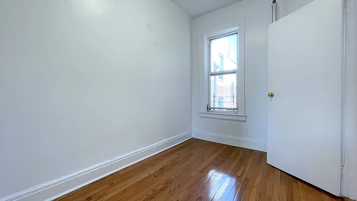 Rented by Sovereign Associates | media 22