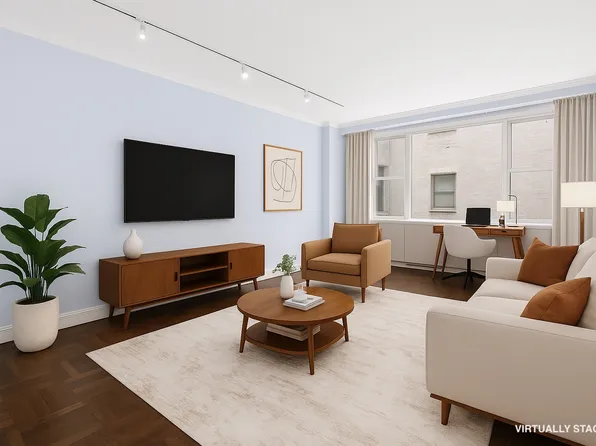 301 East 22nd Street 8R image 2 of 19