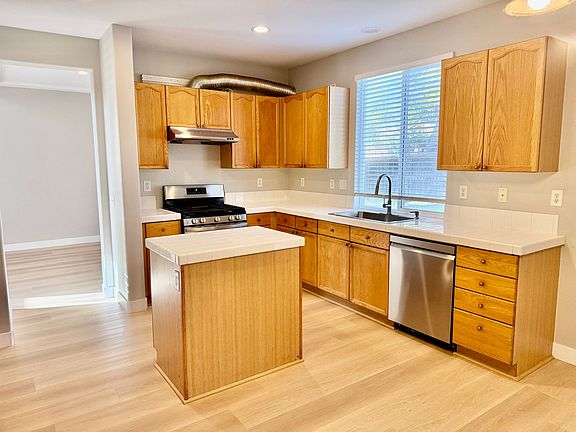 4th image of 14132 Fairchild Dr