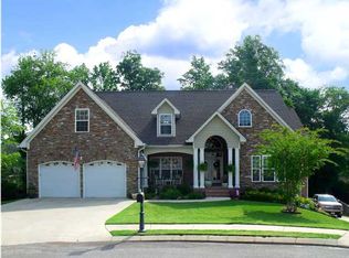 9892 Sourwood Ln, Apison, TN 37302