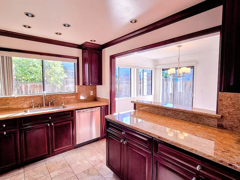 1206 Sierra Village Way — Photo 11