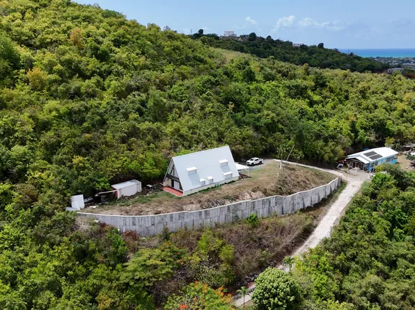 27 G La Grange WE, St. Croix, VI 00850