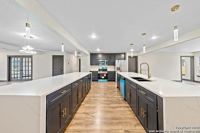 2643 W Gramercy Pl — Photo 6