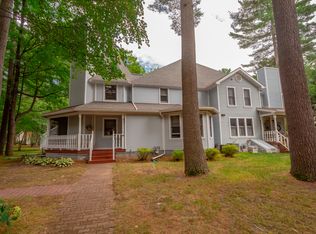 16 Vallera Rd, Saratoga Springs, NY 12866