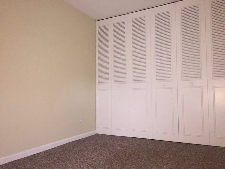3I5 Revere St — Photo 9