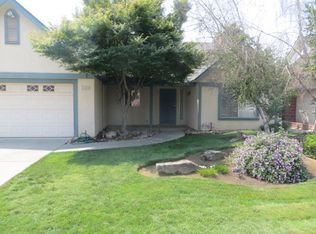 2131 E Cromwell Ave, Fresno, CA